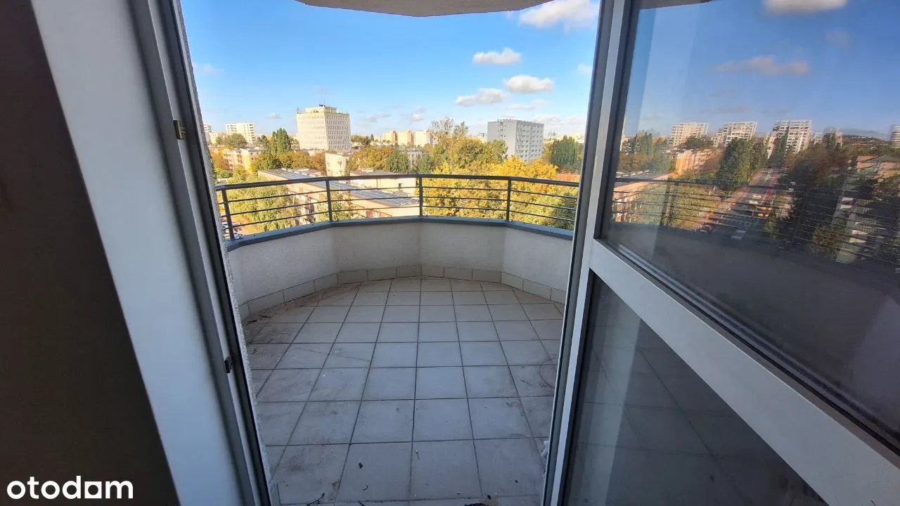 Nowe - po remoncie - garaż - balkon