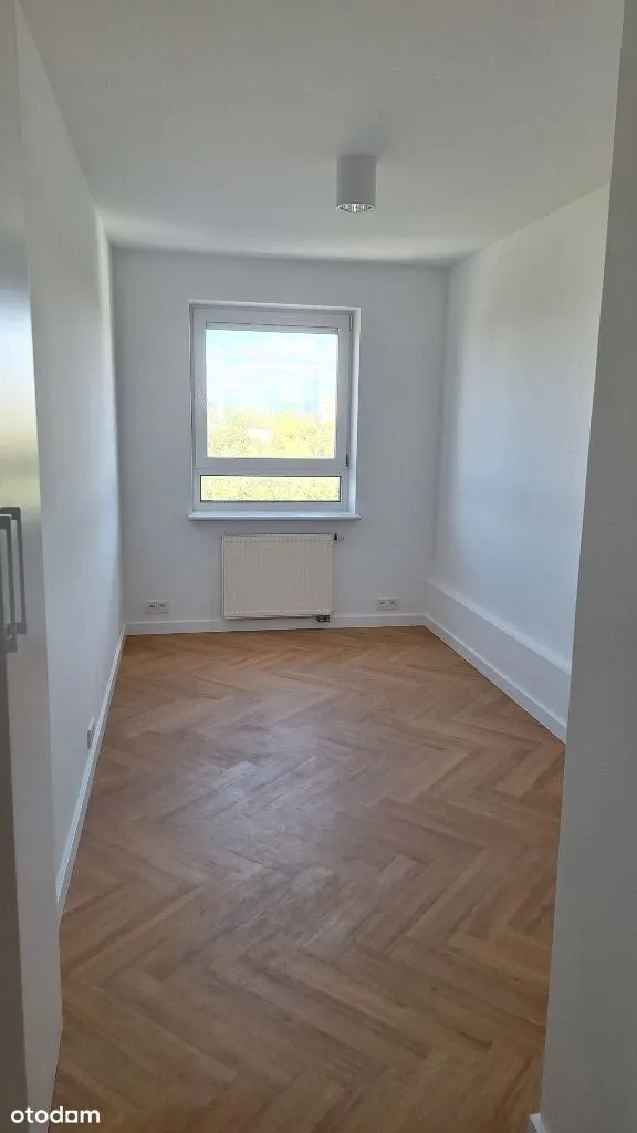 Nowe - po remoncie - garaż - balkon