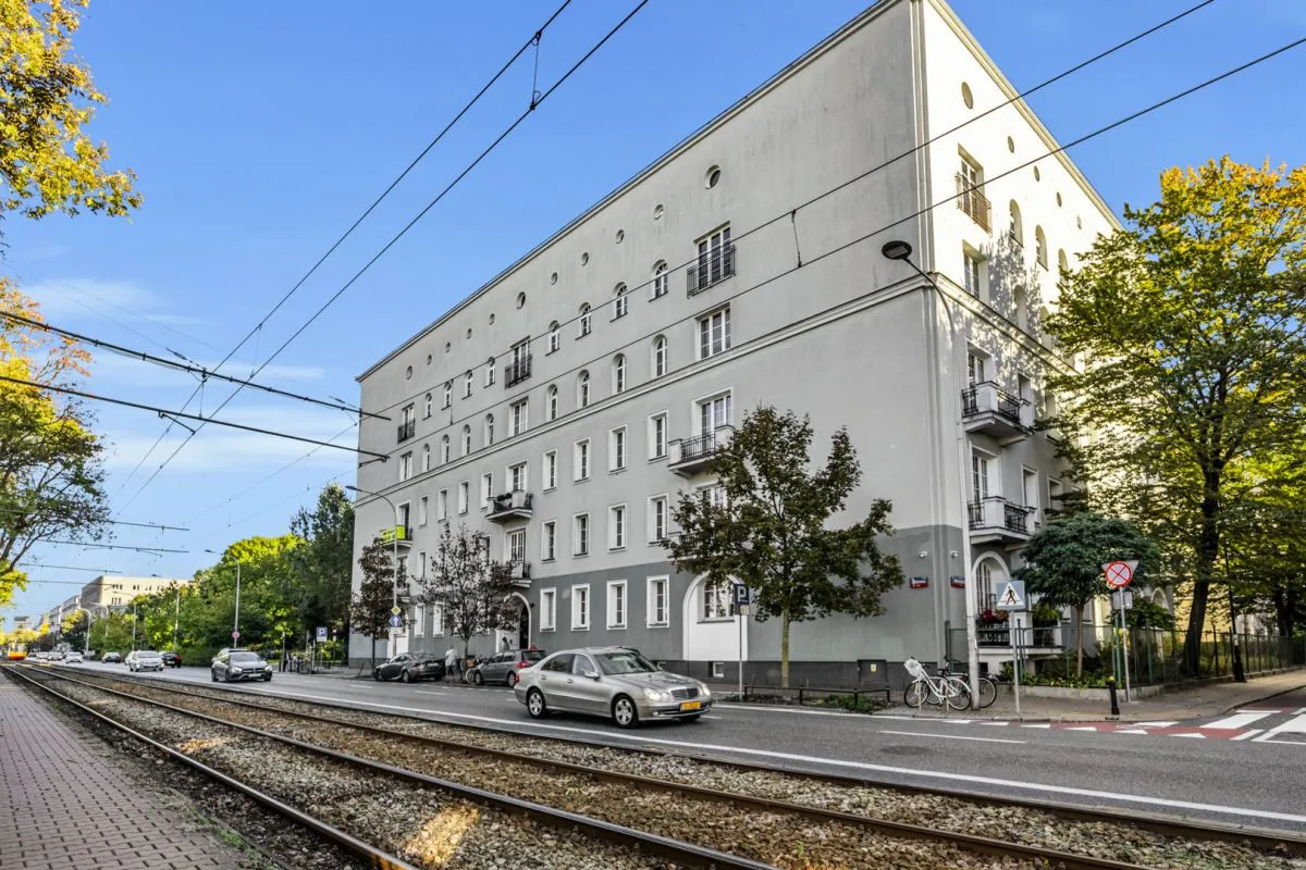 WYJĄTKOWY APARTAMENT W ZABYTKOWEJ KAMIENICY 