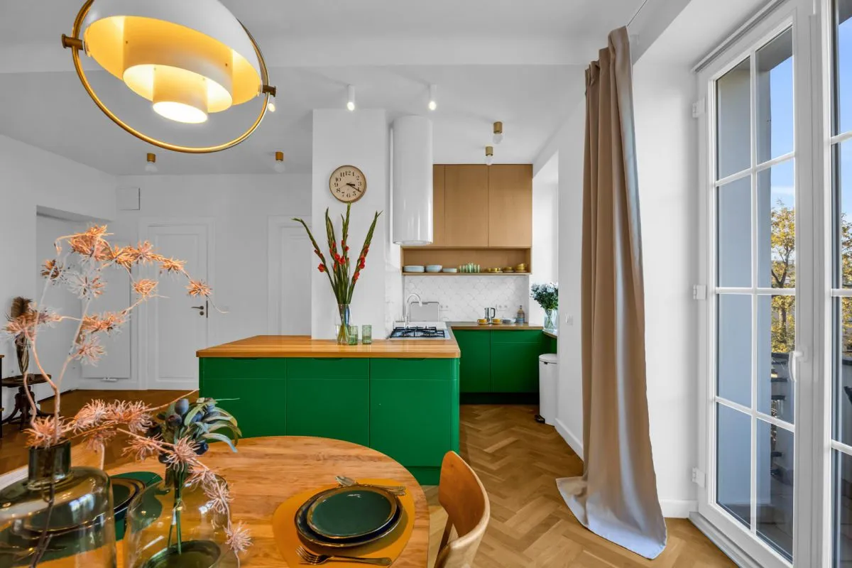 WYJĄTKOWY APARTAMENT W ZABYTKOWEJ KAMIENICY 