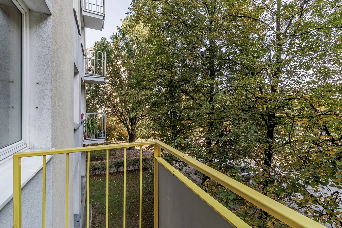 Ciche 1 lub 2 pokoje blisko metra Mordoru Galerii Mokotów balkon zieleń 