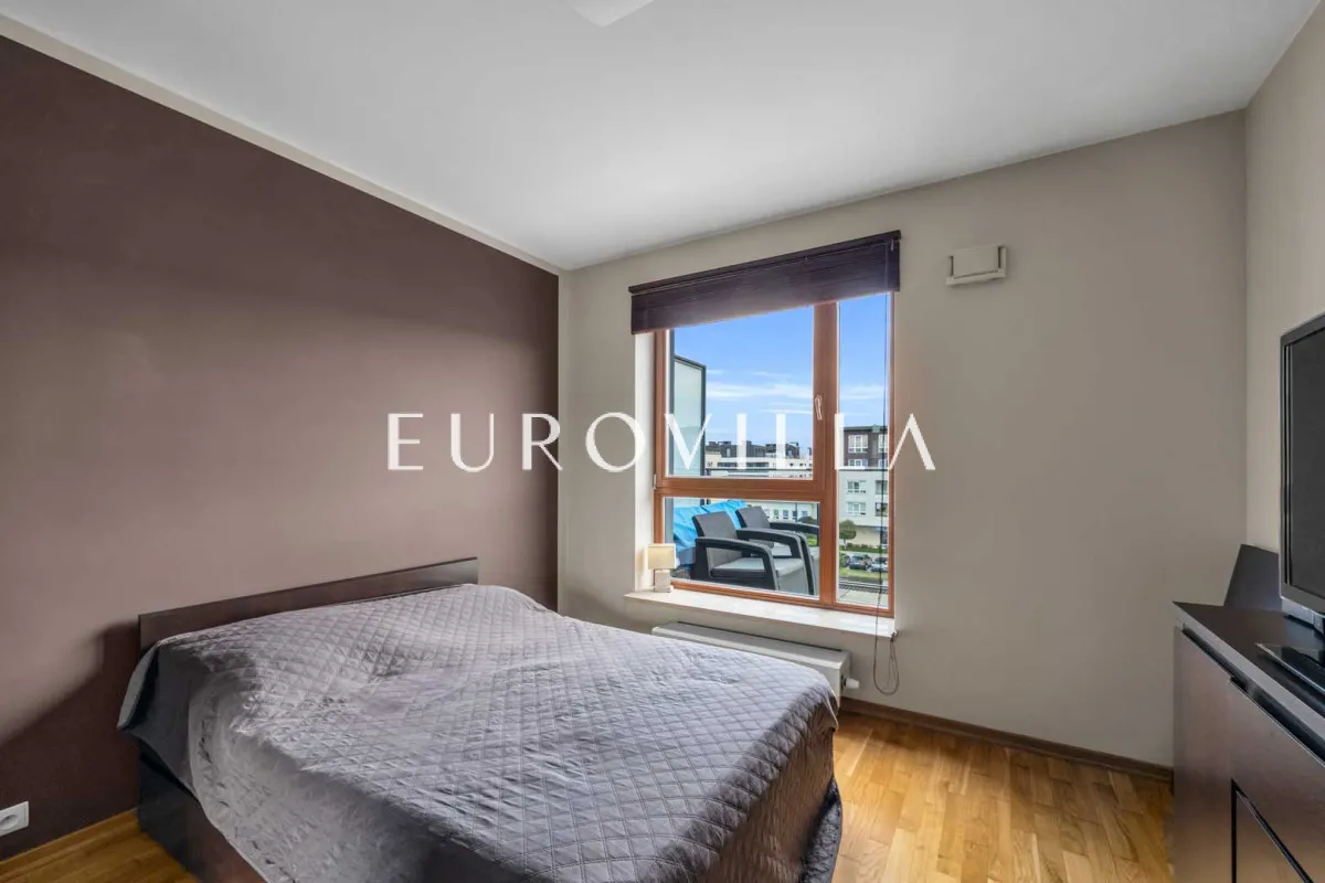 Komfortowy apartament z tarasem w Wilanowie 