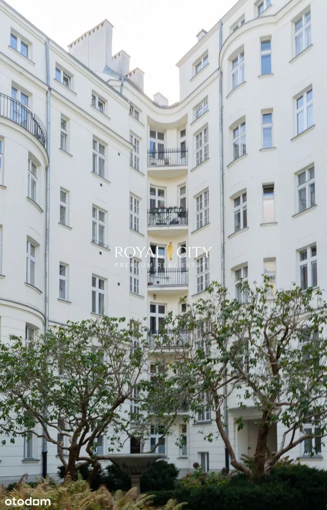 Stylowy Apartament na Powiślu w kamienicy.