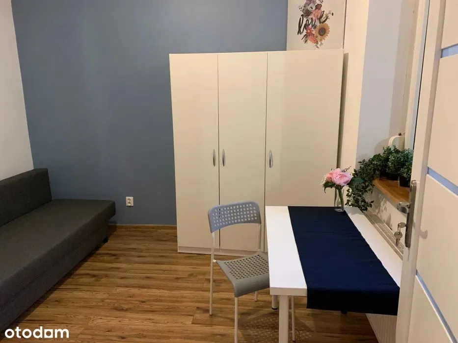 Available, 5x1 rooms, Park, UW, PW, Gagarina, Park