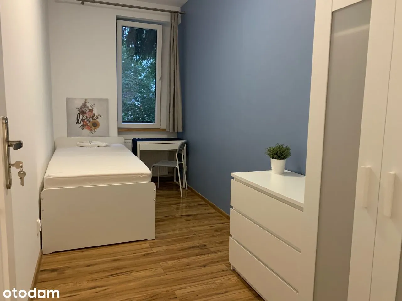 Available, 5x1 rooms, Park, UW, PW, Gagarina, Park