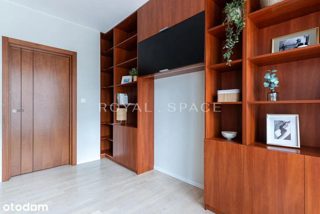 Przestronny apartament z balkonem w samym centrum 