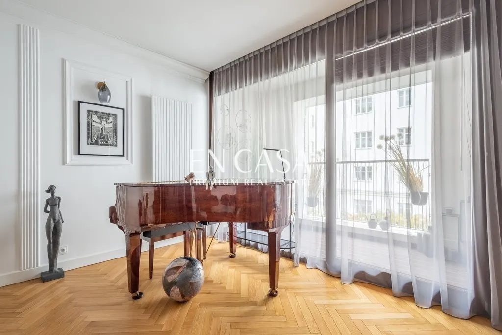 Elegancki 3-pokojowy apartament w sercu Warszawy 