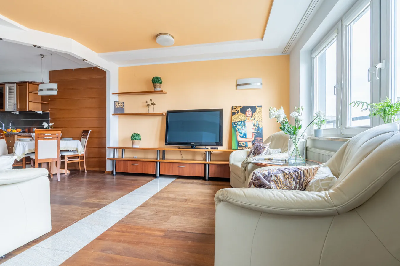 Wyjątkowy apartament z panoramicznym widokiem na Warszawę 