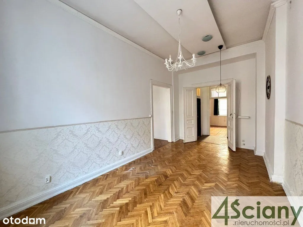 Klimatyczny apartament w kamienice w centrum