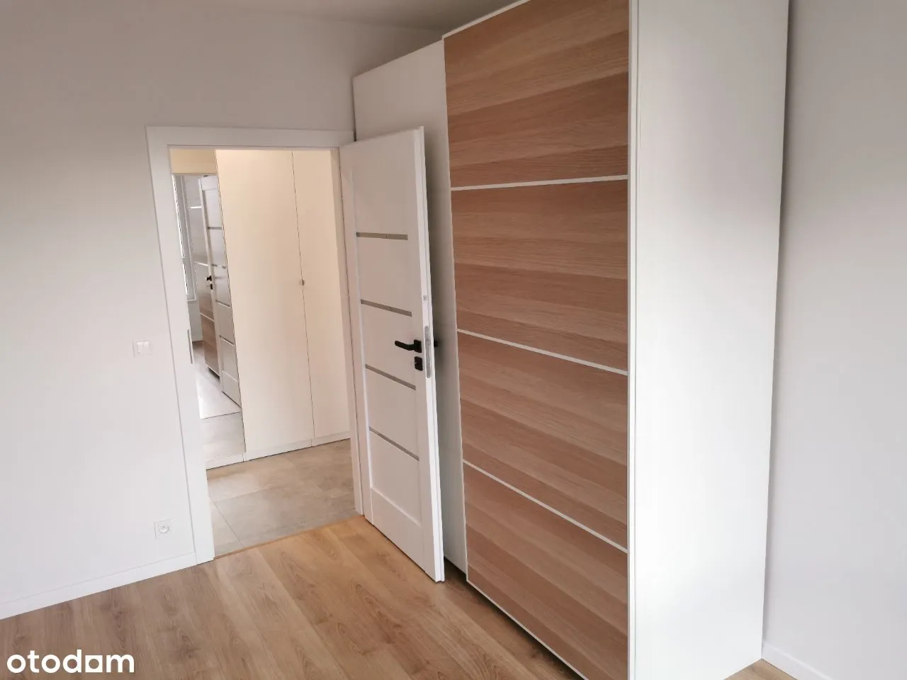 Trzypokojowy apartament Metro Zachód Lazurowa 21