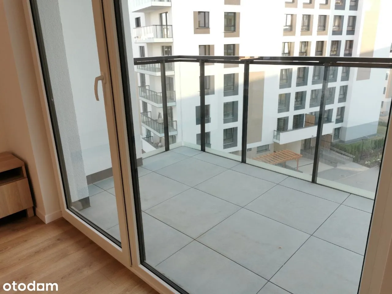 Trzypokojowy apartament Metro Zachód Lazurowa 21