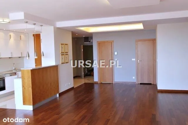 Apartamentowiec obok Galerii Mokotów