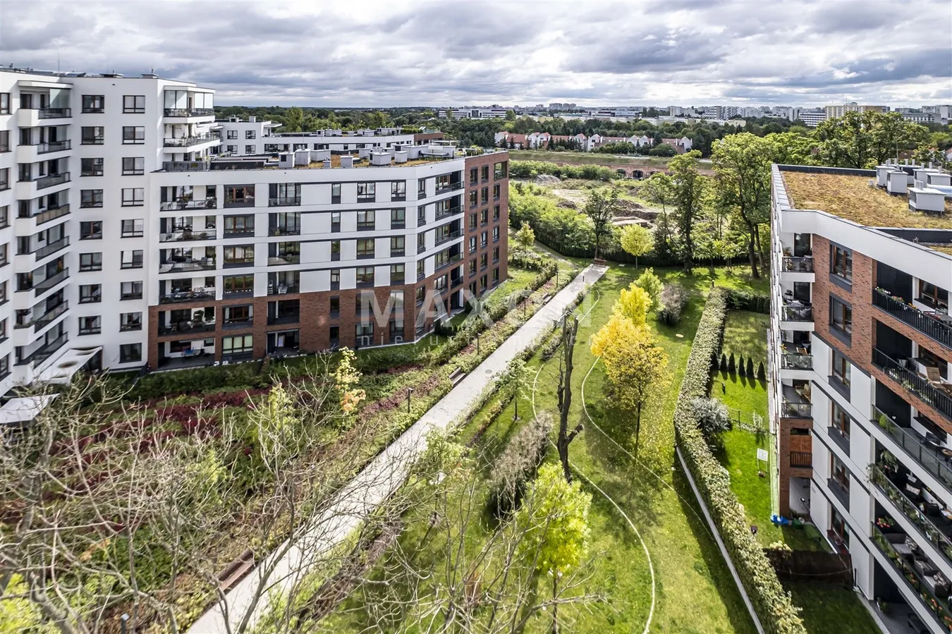 2 pokoje - garaż - Fort Służew 