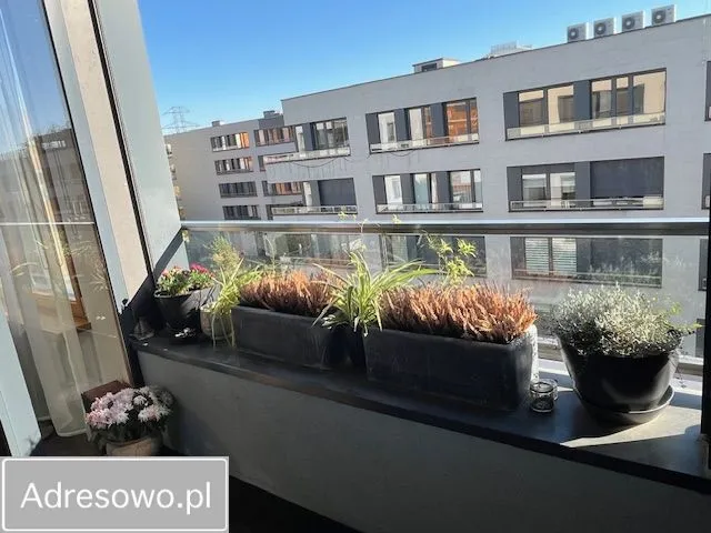 Warszawa Mokotów, al. Wilanowska Mieszkanie - 3 pokoje - 90 m2 - 4 piętro