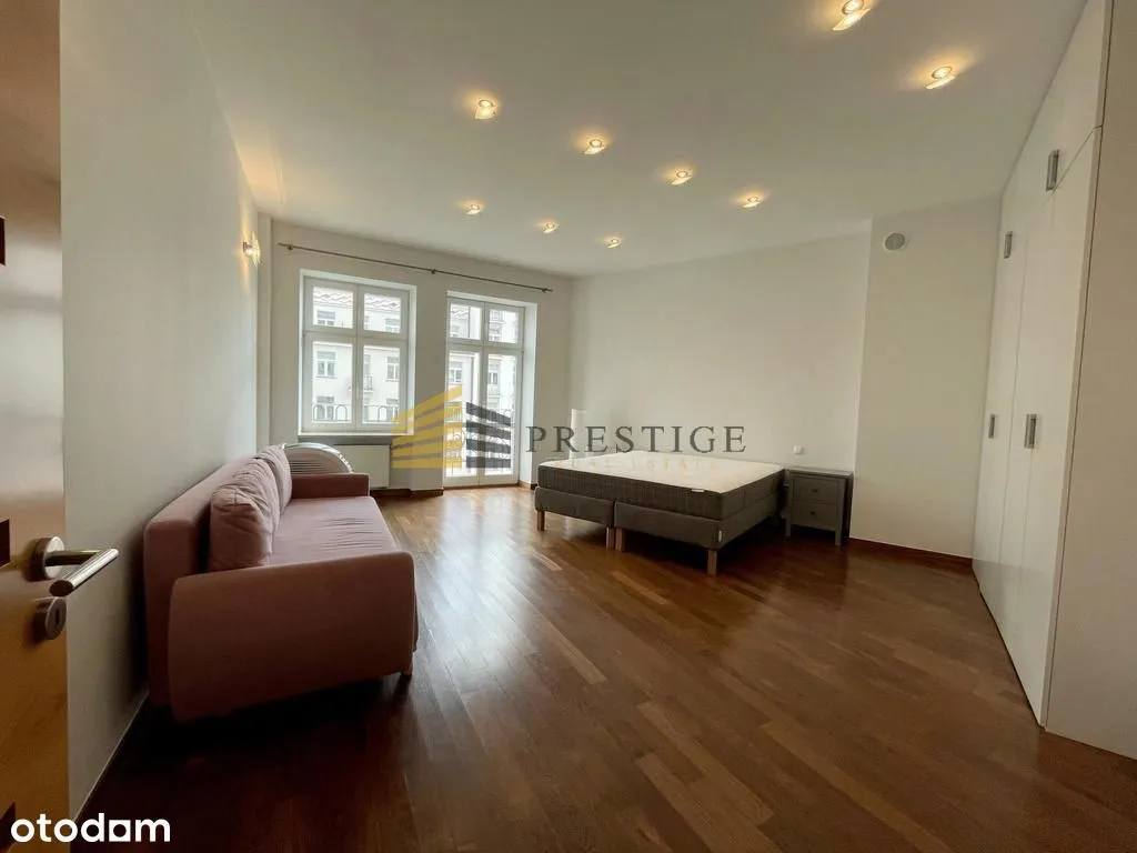 Luksusowy apartament w prestiżowej kamienicy.