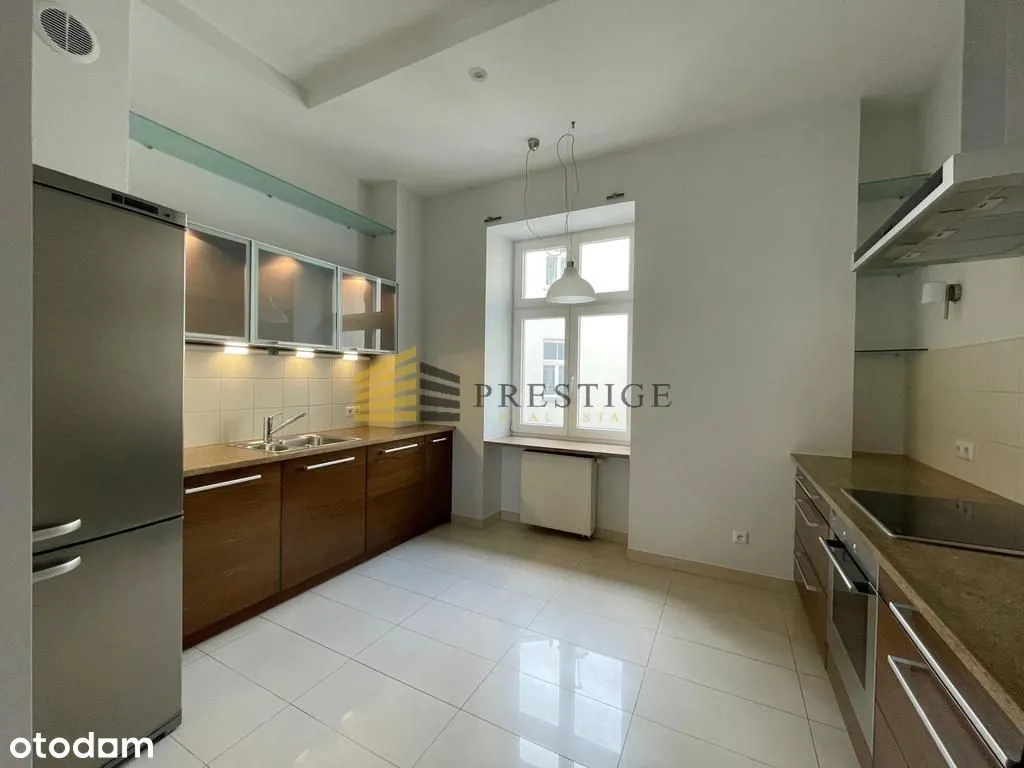 Luksusowy apartament w prestiżowej kamienicy.