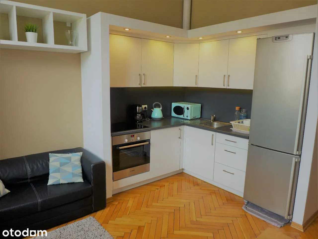 Kawalerka Plac Teatralny (metro M1) cozy apartment