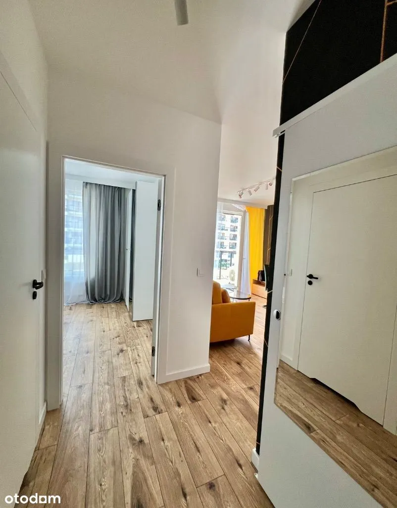 NOWY 2 pokojowy apartament z tarasem i komórką!