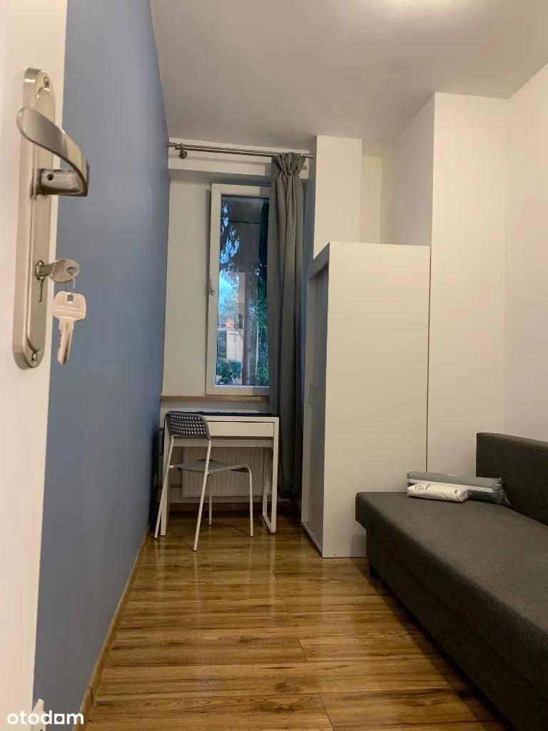 Available, 5x1 rooms, Park, UW, PW, Gagarina, Park