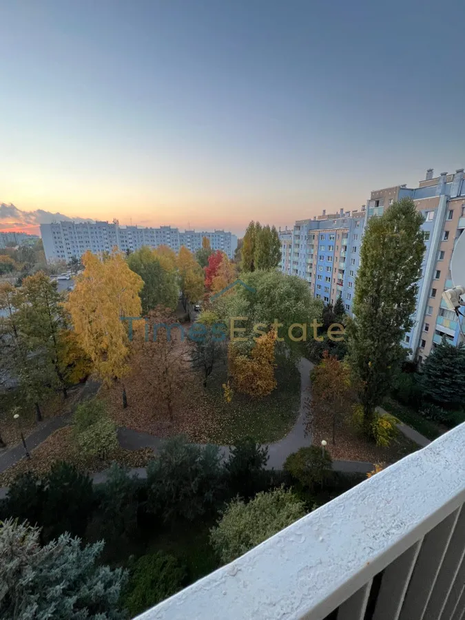 Jasne i przytulne 2 pokoje przy Parku Metro M2 