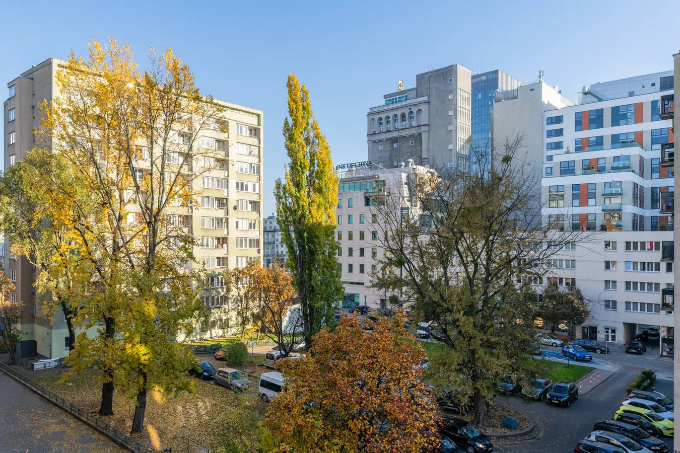 Komfortowe dwa pokoje w samym centrum Warszawy przy ul. Królewskiej. Komórka 