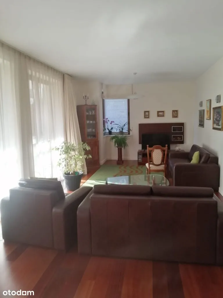 Przestronny apartament Warszawa Wilanów/Zawady