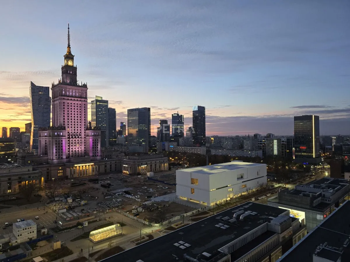 sprzedam M2 ścisłe centrum, widok na Pałac Kultury 