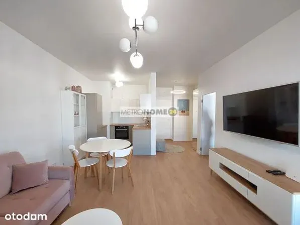 Umeblowany 2 pokojowy apartament z garażem