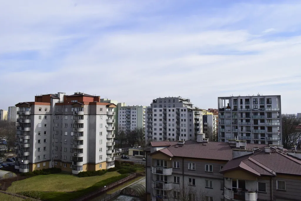 Chomiczówka 2 pokoje, balkon 