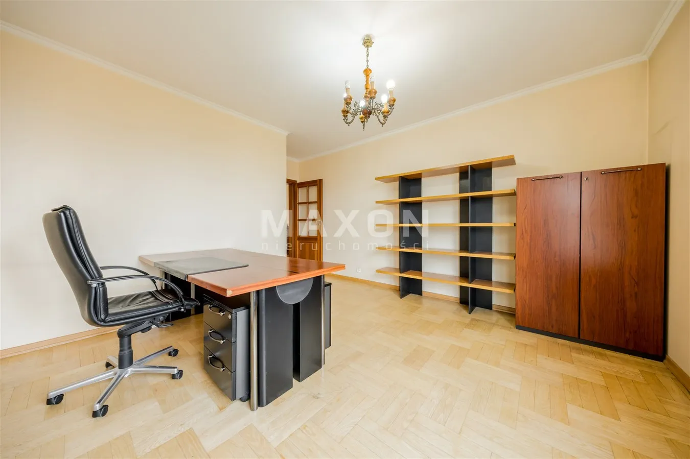 Przestrzenny apartament z pięknymi widokami 