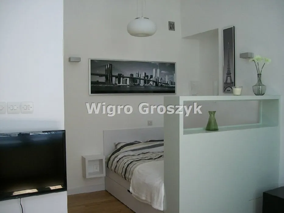 Pl. Konstytucji, designerski, cichy apartament 