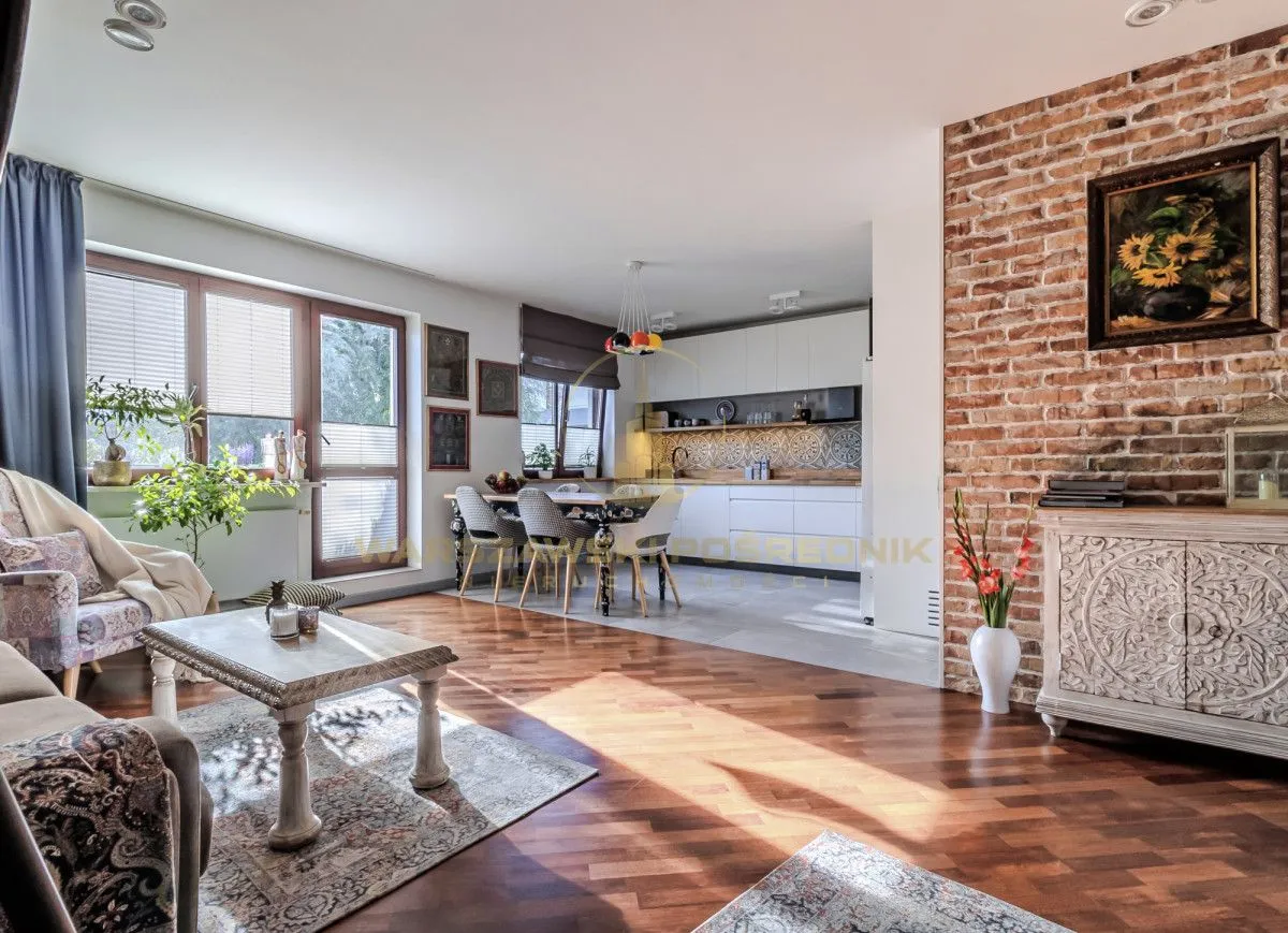 Mieszkanie z wyjątkową aurą, garaż, balkon,cegl 