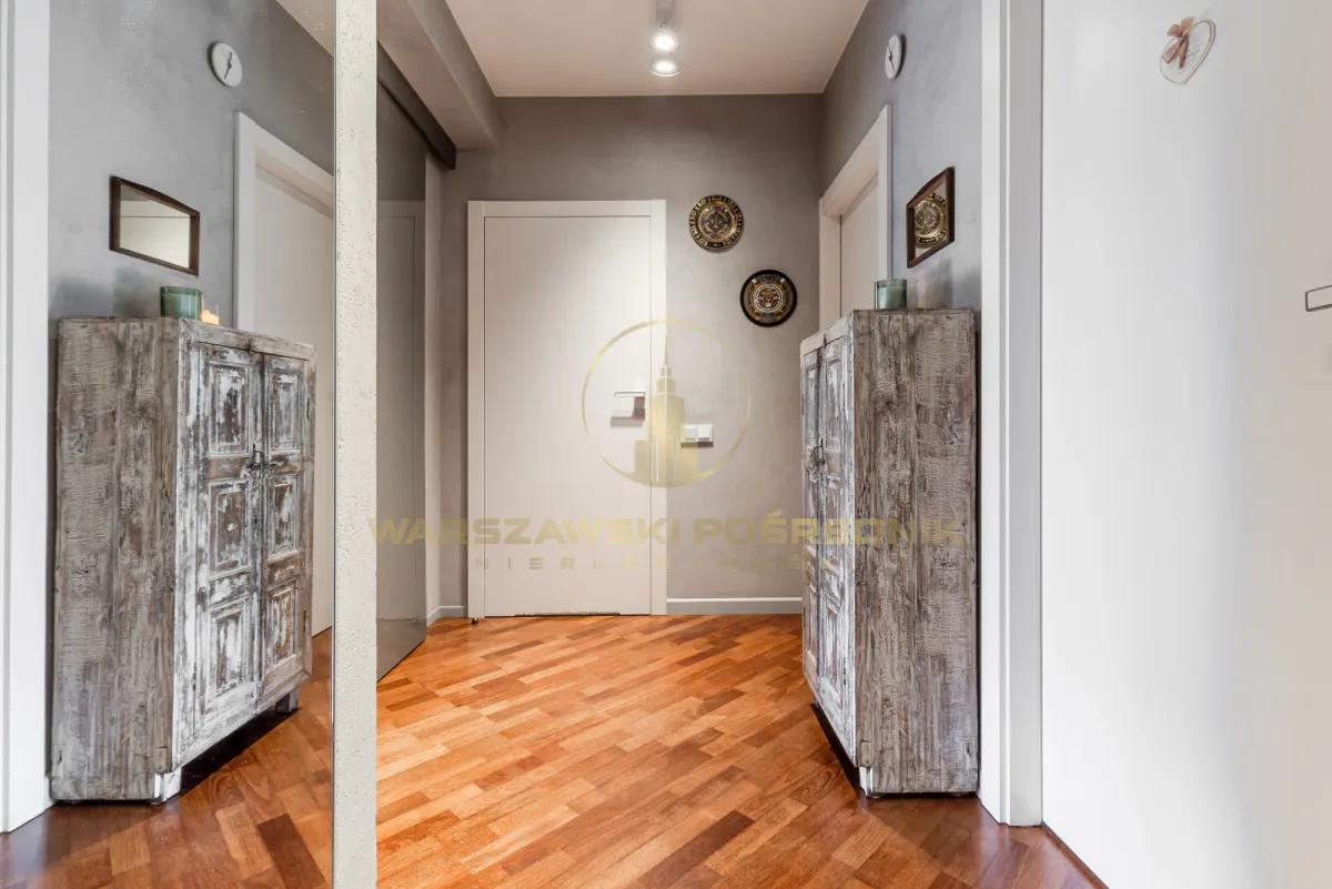 Mieszkanie z wyjątkową aurą, garaż, balkon,cegl 