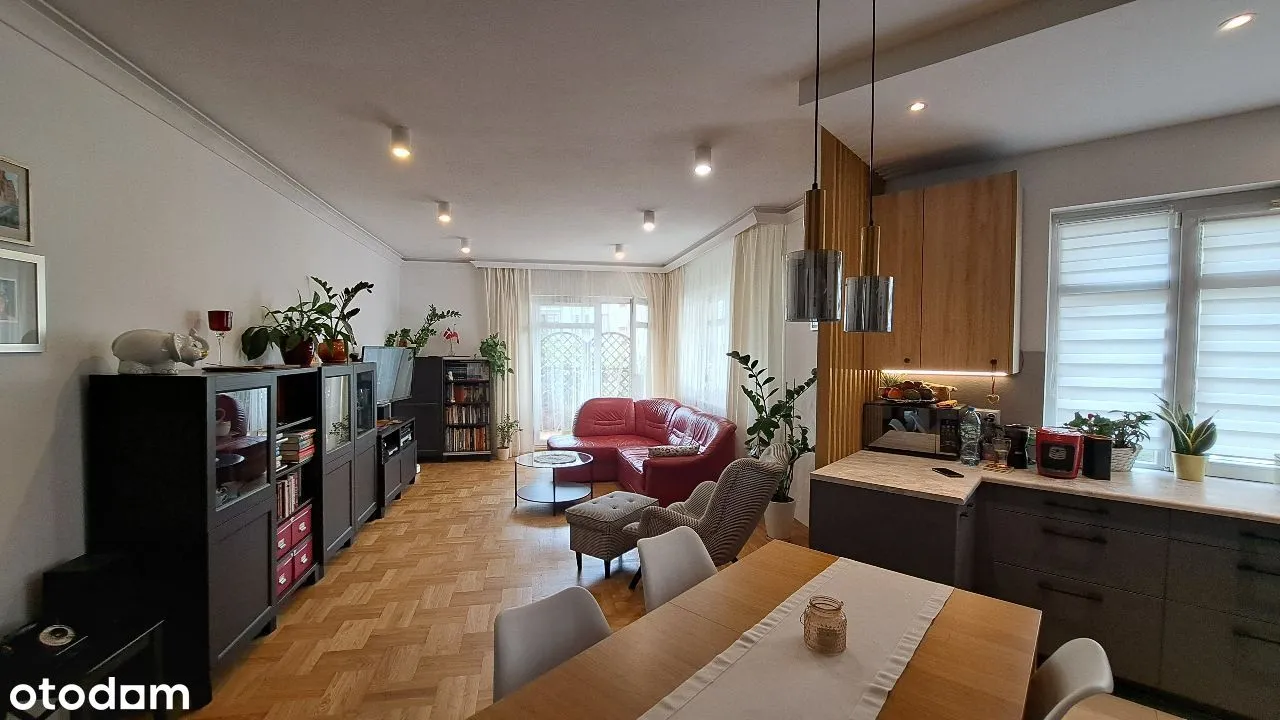 Cichy i jasny 4-pokojowy apartament Wilanów