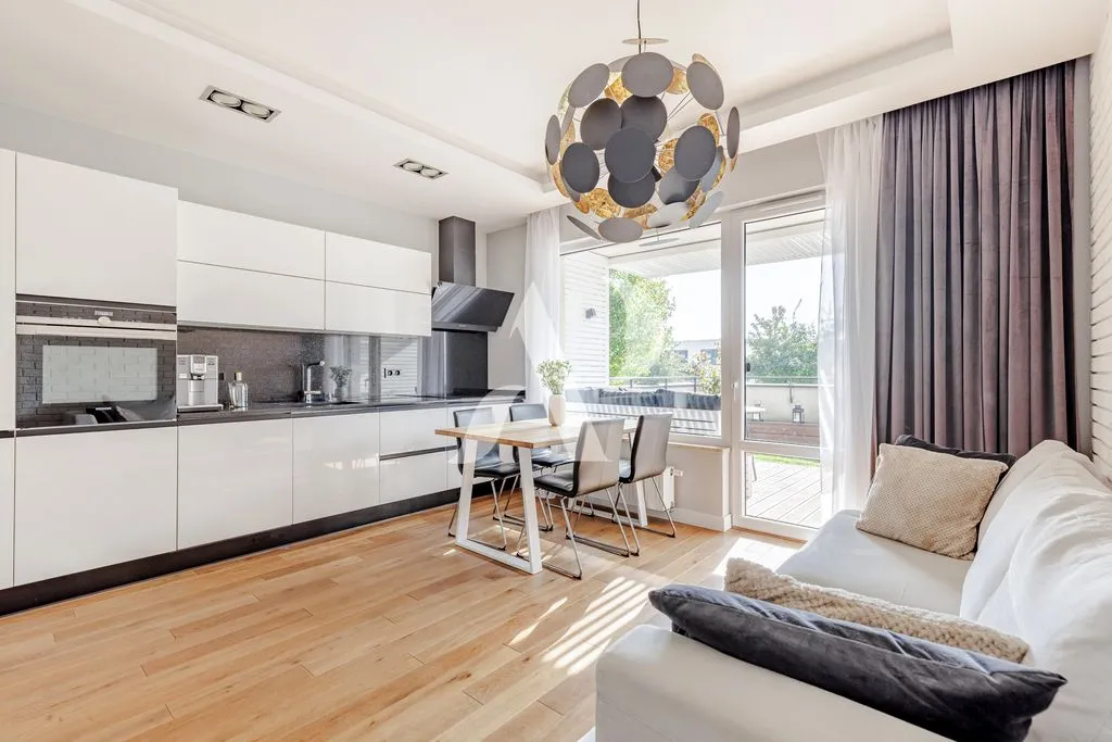 Rozkładowy Apartament z tarasem 