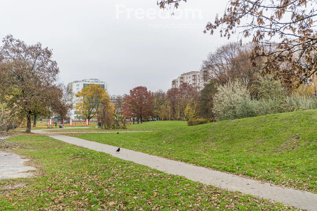 Dwustronne mieszkanie na Mokotowie blisko Metra 