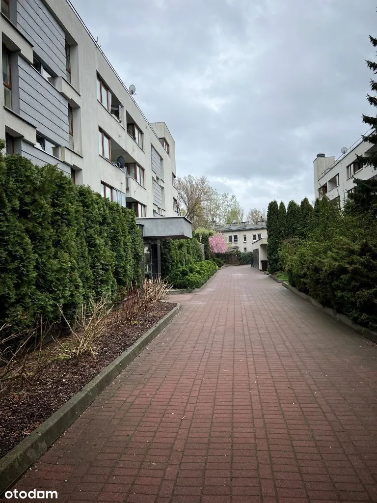 Bemowo, dwupoziomowy apartament z widokiem na park