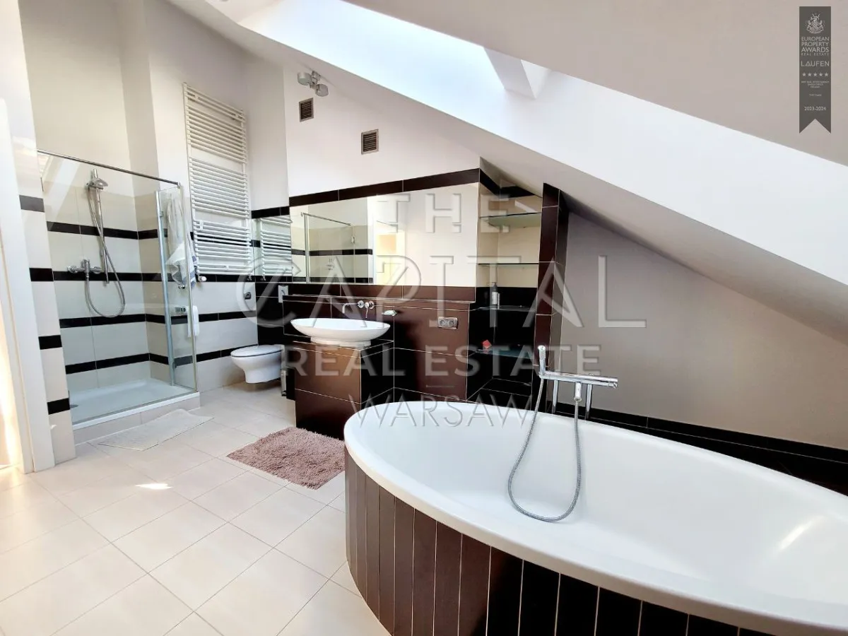 Do wynajęcia dwupoziomowy penthouse 195 m² 