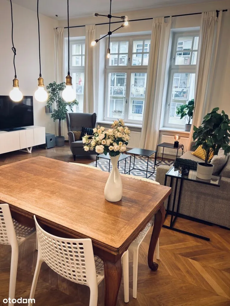 Luxury 1-Bedroom Flat in the Heart of Warsaw