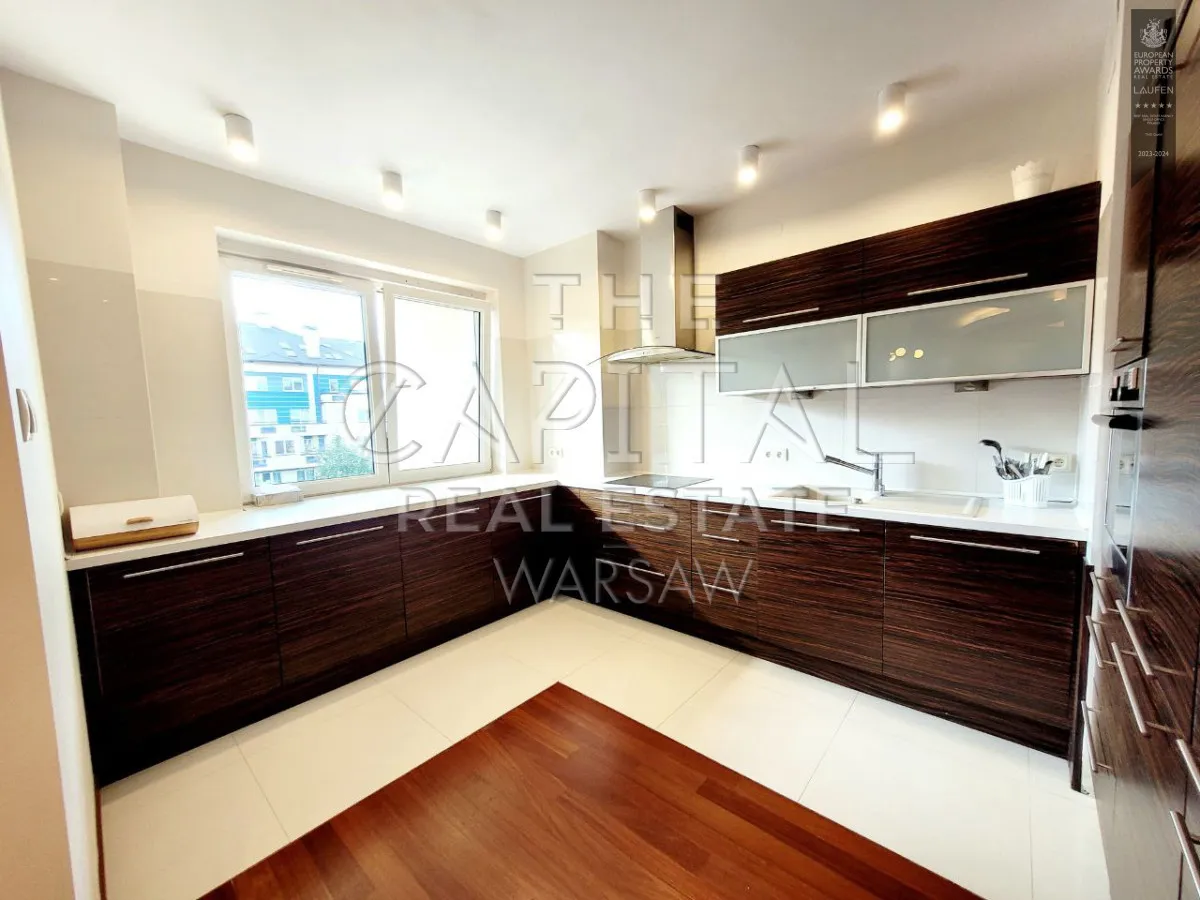 Do wynajęcia dwupoziomowy penthouse 195 m² 