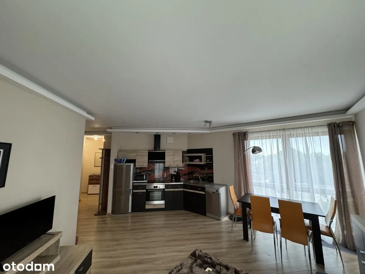 Jasny I Cichi Dwupokojowy Apartament