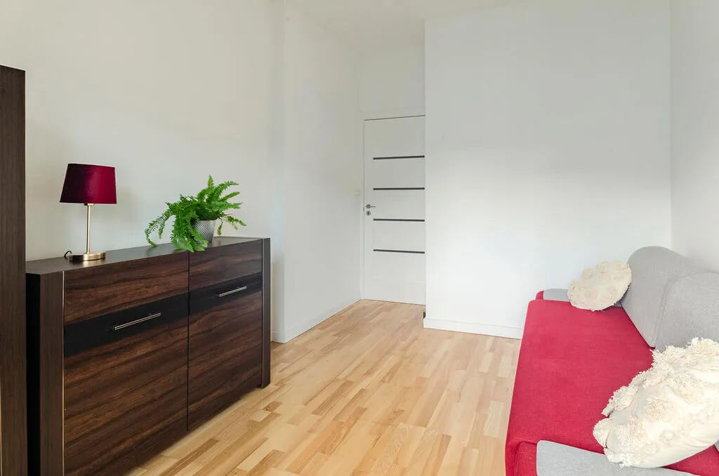 Cichy apartament, 2 pokoje, garderoba,balkon,garaż 