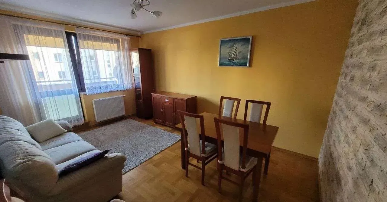 Mieszkanie na wynajem 3 pokoje 62m2