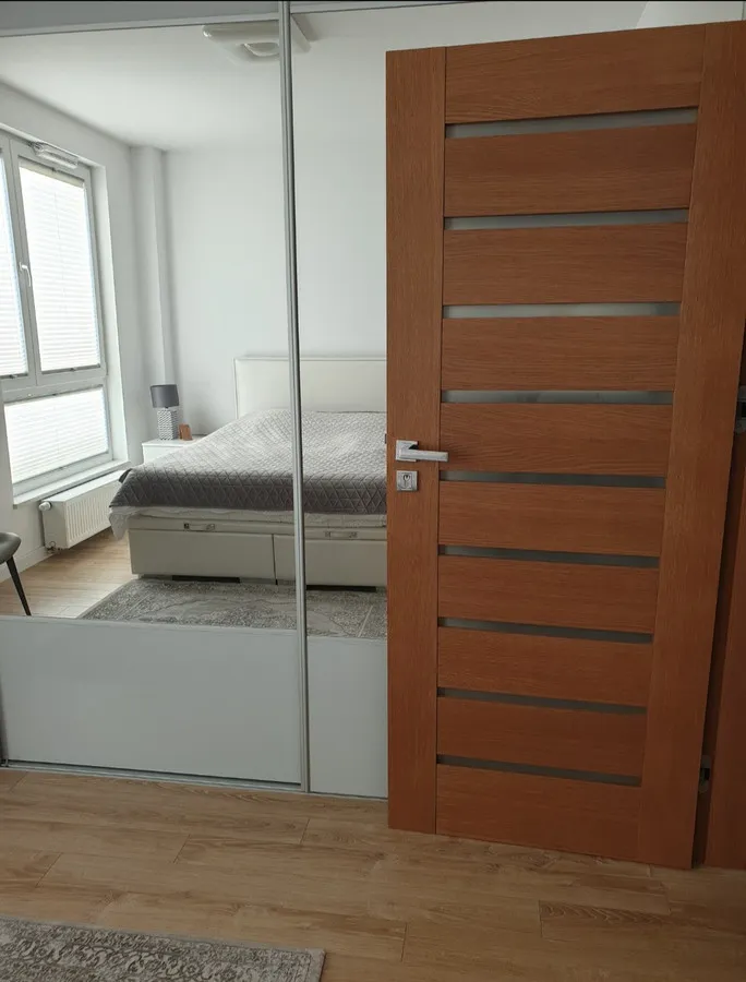 Apartamentowiec Aura Sky, Ostrobramska przy BMW, Atrium Promenada, Polsat 