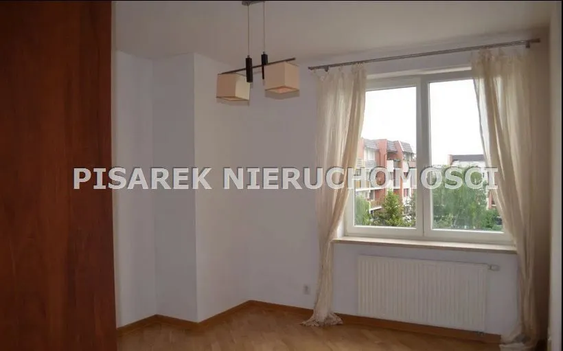 Apartamentowiec, 3 pok., balkon 