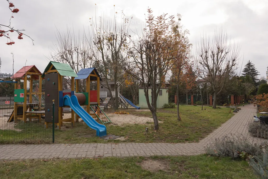 Przytulne 2 pokoje z szybkim dojazdem do Centrum 