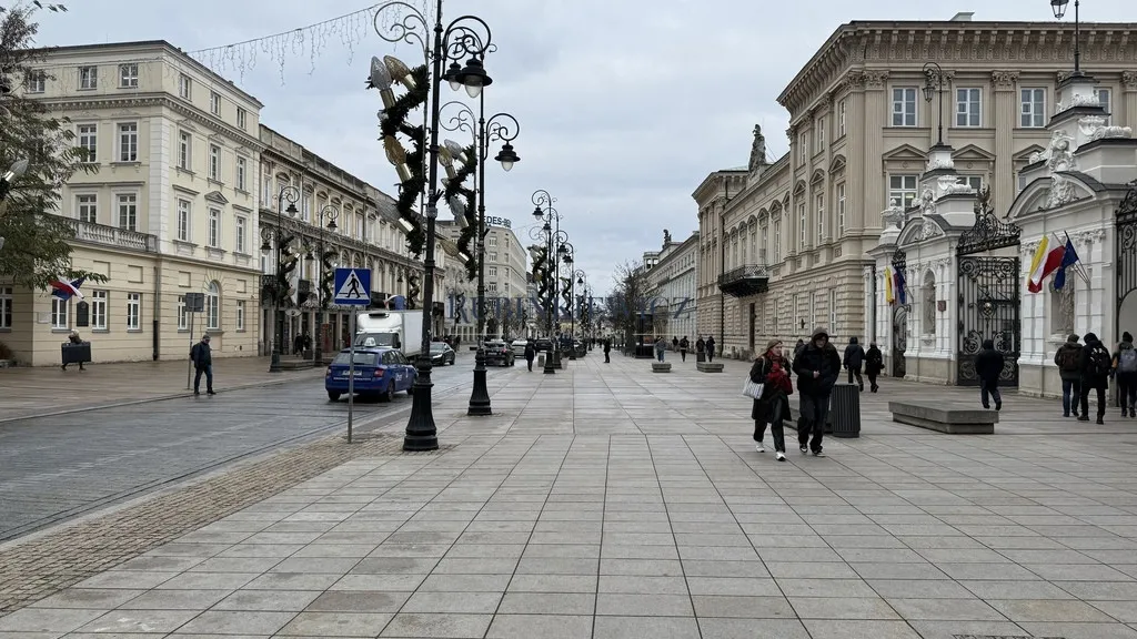 LUX - STARE MIASTO - KRAKOWSKIE PRZEDMIEŚCIE 