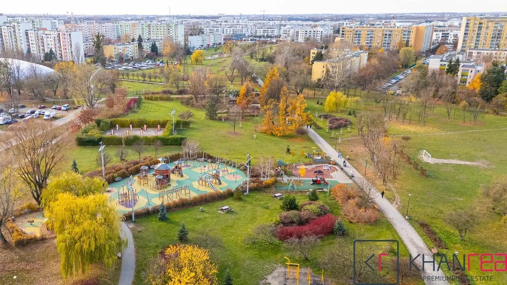 Przestronne, słoneczne, z widokiem na park 