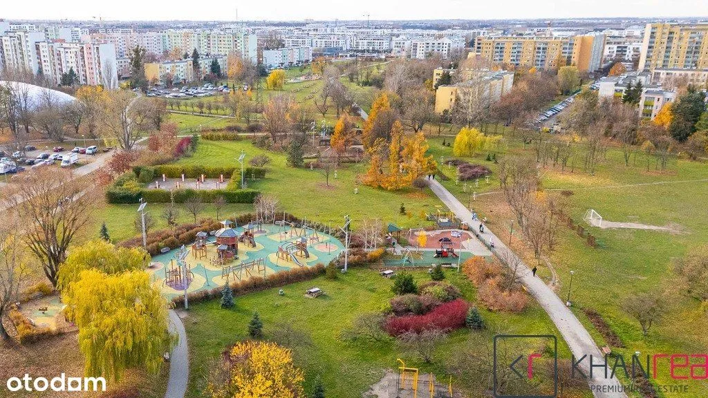 Przestronne, słoneczne, z widokiem na park!