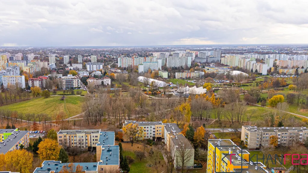 Przestronne, słoneczne, z widokiem na park 